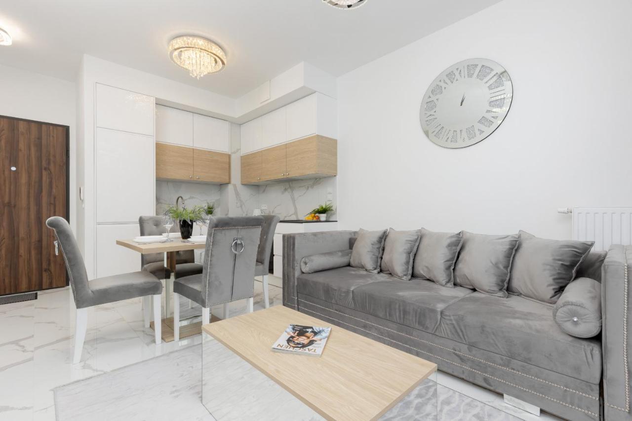 Lägenhet Sarmacka With Gym, Sauna And Parking By Renters *